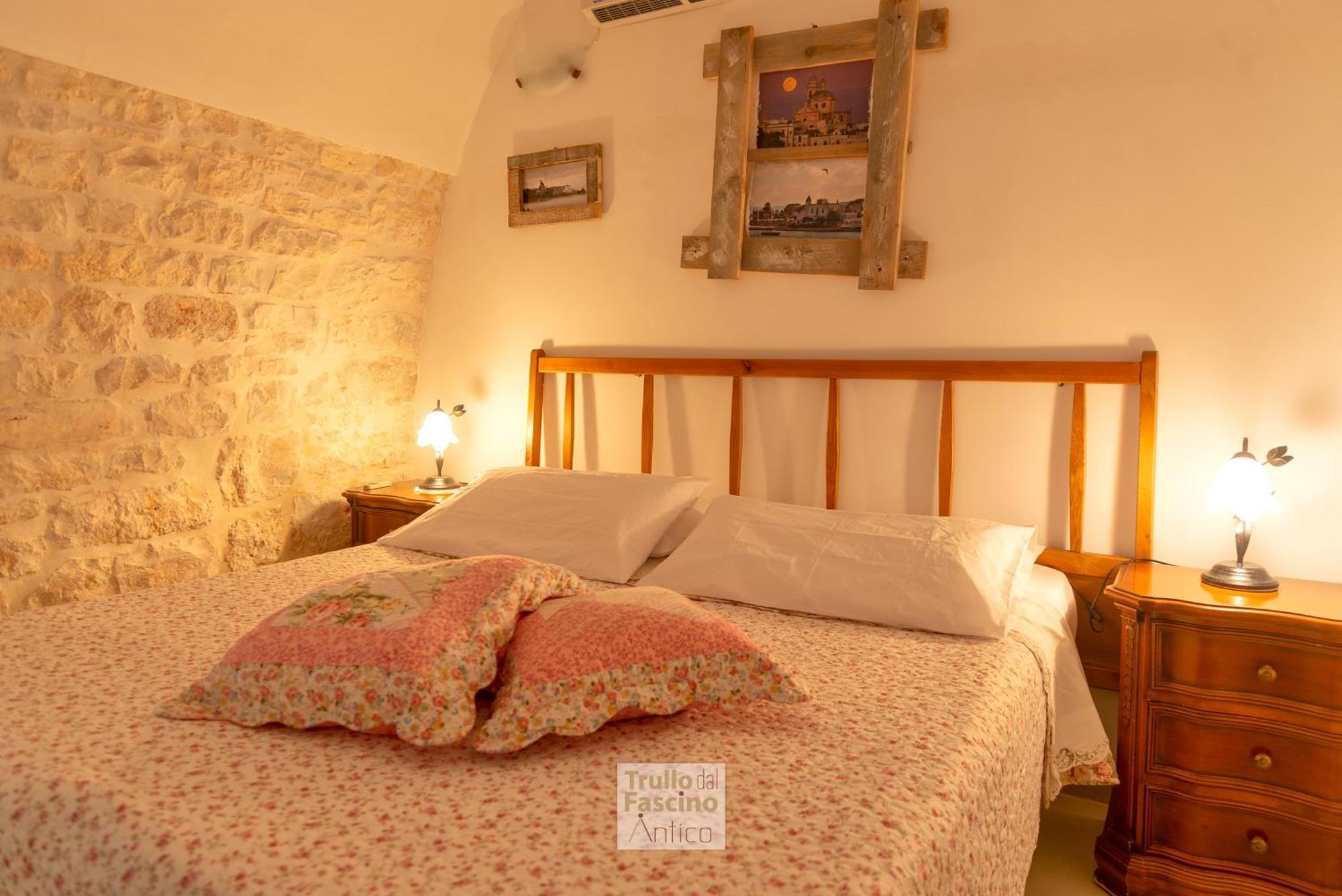 Trullo Dal Fascino Antico Vila Locorotondo Exterior foto